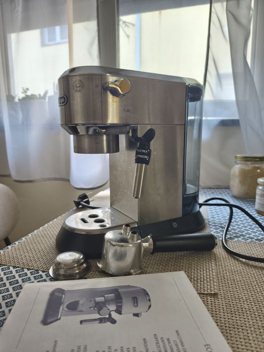 Máquina de café expresso Dêlonghi