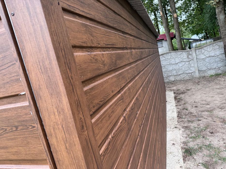 Garaż blaszany drewnopodobny 6x6
