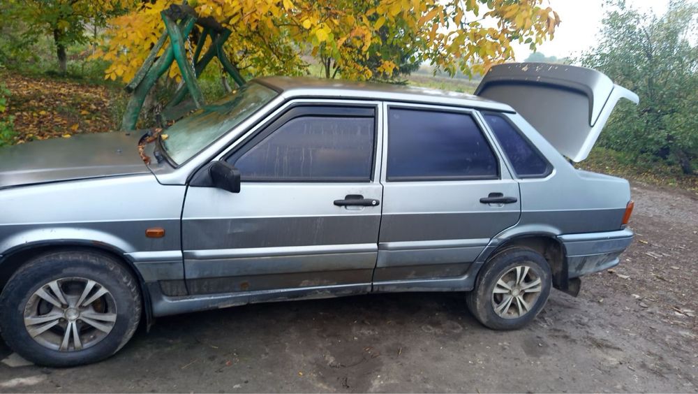 Продам авто ваз 21015