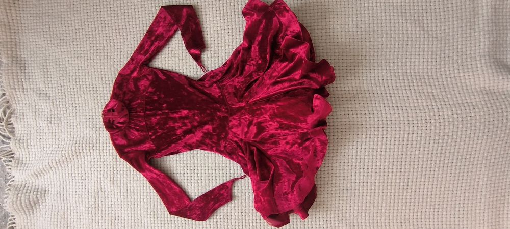 Бейсик сукня для бальних танців червона 134 128 140