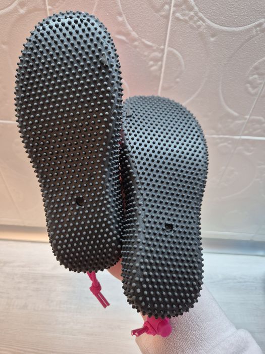 Buty do pływania r. 29 dziewczynka na basen