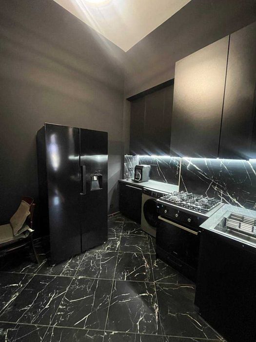 Оренда 2-кімнатної квартири з дизайнерським ремонтом по вул. Руставелі