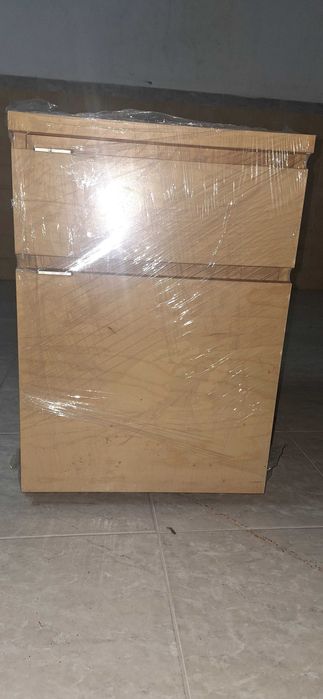 Armário apoio secretária