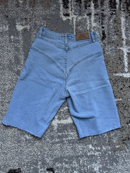Продам шорти джинсові