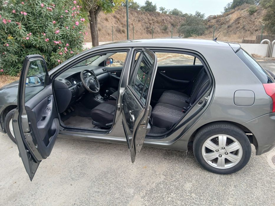 Toyota corolla 1.4 gasolina(2004)
