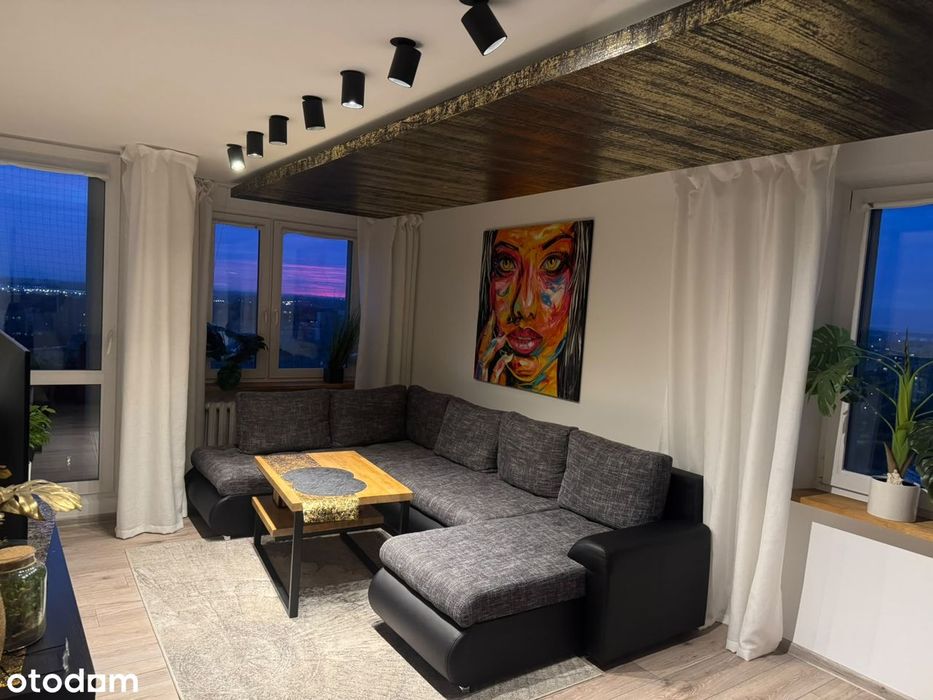 Panorama Wrocławia! 54 M² | 13. Piętro | 2 Garderoby | Balkon