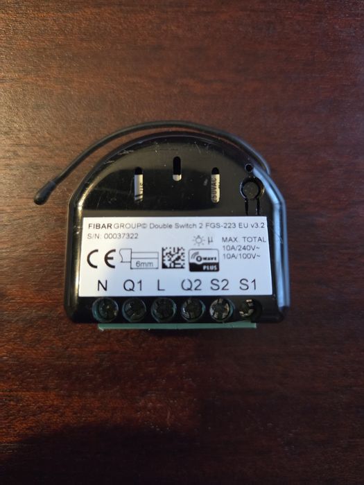 Fibaro Double Switch 2 FGS-223
