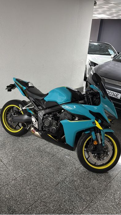 Honda CBR650R 2024 35kw(deslimitada)