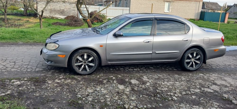 Продам Nissan Maxima QX