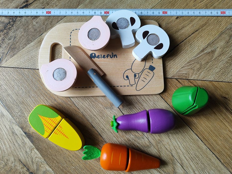 Warzywa do krojenia na rzepy drewniane