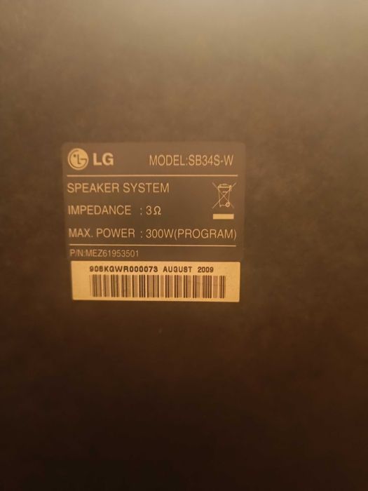 Sistema de som Home Cinema LG com ligação iPod e blu-ray