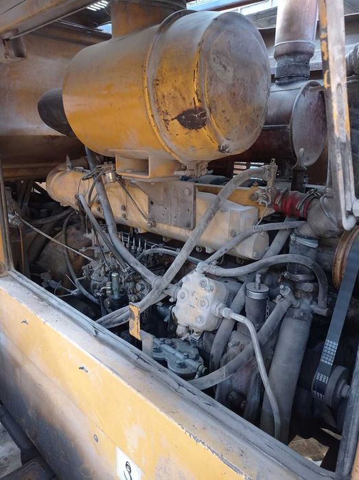 Фронтальний навантажувач LongGong CDM855