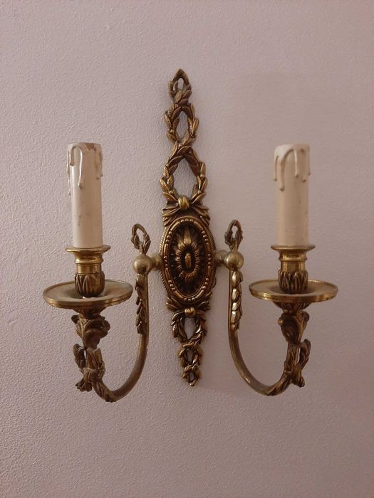 Apliques de Parede em Latão Fundido (Par)