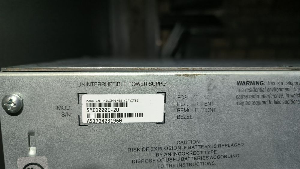 Бесперебойник APC Smart 1000 LCD 24в 600Вт чистый синус smc1000i-2u