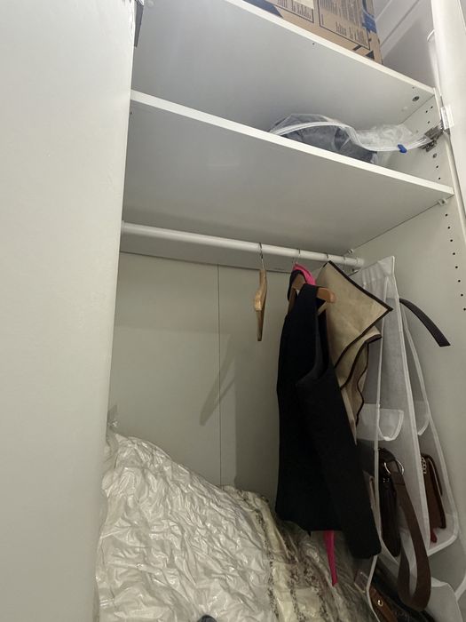 Roupeiro - Em bom estado