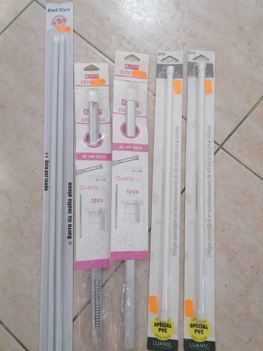 varões cortinados e prateleiras