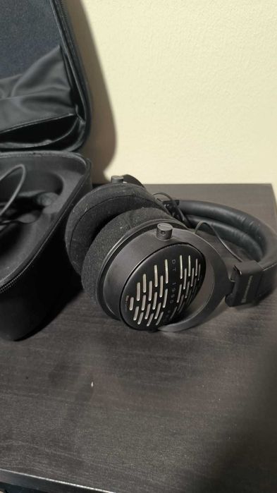 Headphones Beyerdynamic DT 1990 Pro