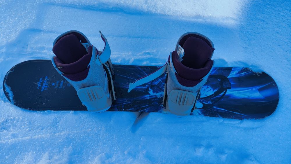 Сноуборд з черевиками 110см