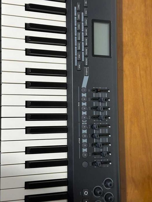 M-Audio AXIOM 61 Usado + Case