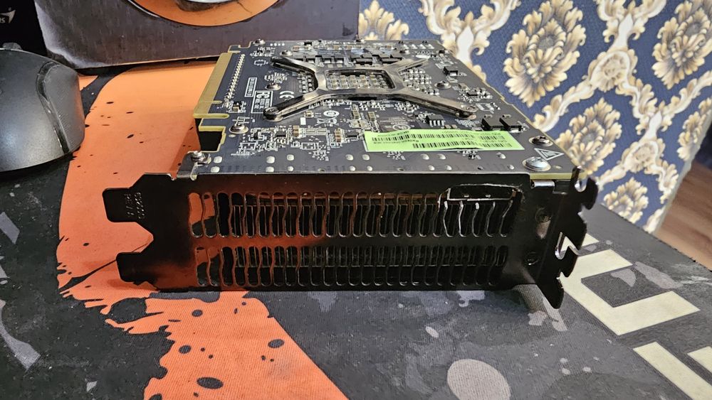 Відеокарта r9 Nano 4gb краще 1050ti !