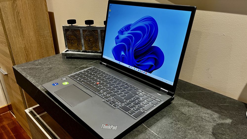 Lenovo ThinkPad P16 I7-12800HX/RTX A2000/64Gb DDR5/SSD 2Tb