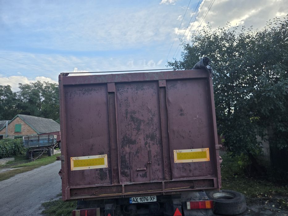 продам сідельний тягач DAF