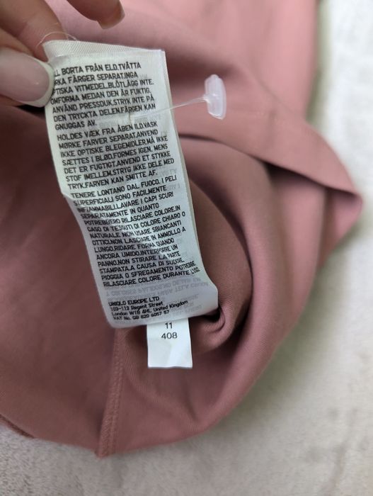 Футболка uniqlo.