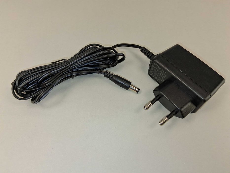 N225 Zasilacz Sieciowy AC/DC 12V 1A 12W Wtyk DC