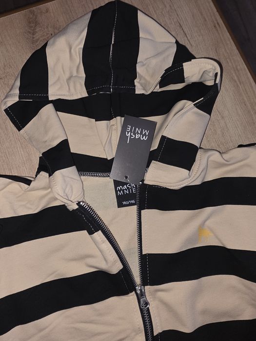 Nowa Bluza Na zamek Mashmnie 140/146cm Poszukiwana