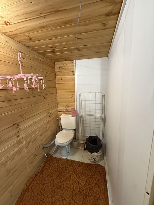 Продаж дачі з двома будинками в Хвильово-Сорочин біля озера