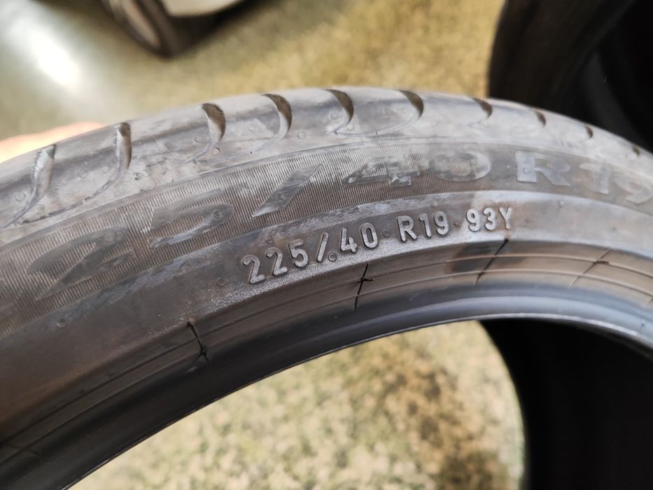 Pneus usados Pirelli + jantes Mercedes Vito/Sprinter