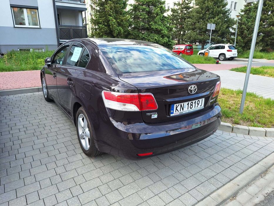 Toyota Avensis T27