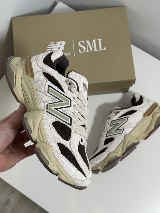 New Balance 9060 krem rozmiar 40