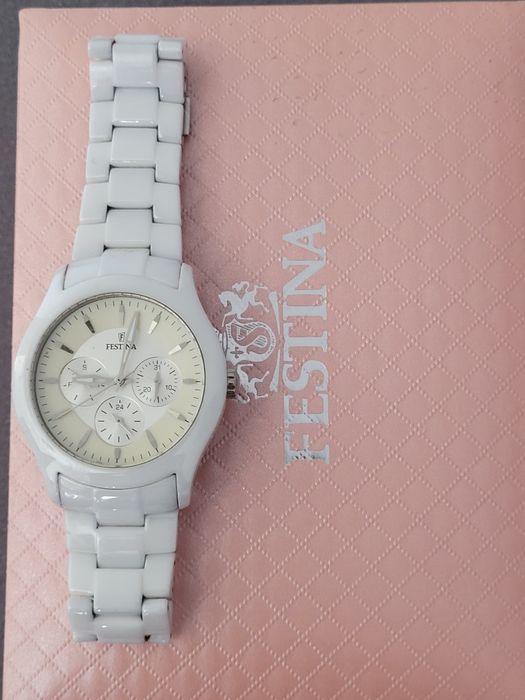 Zegarek festina wodoszczelny biały