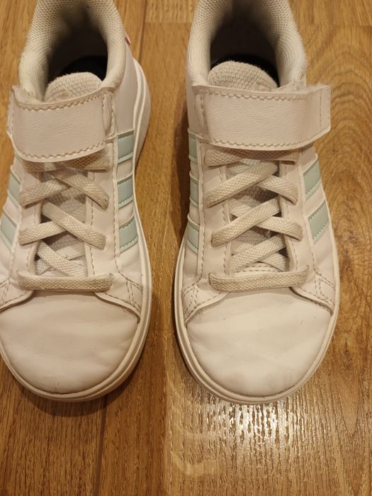 Sapatilhas Adidas _ tam. 28 _ menina