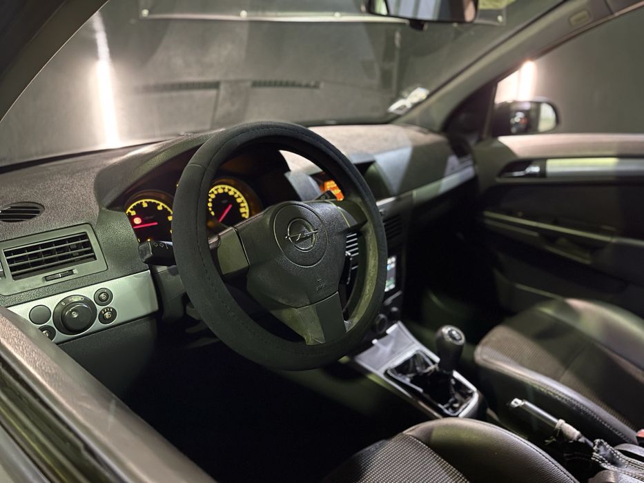 Opel Astra Caravan Cosmo 1.3 CDTI