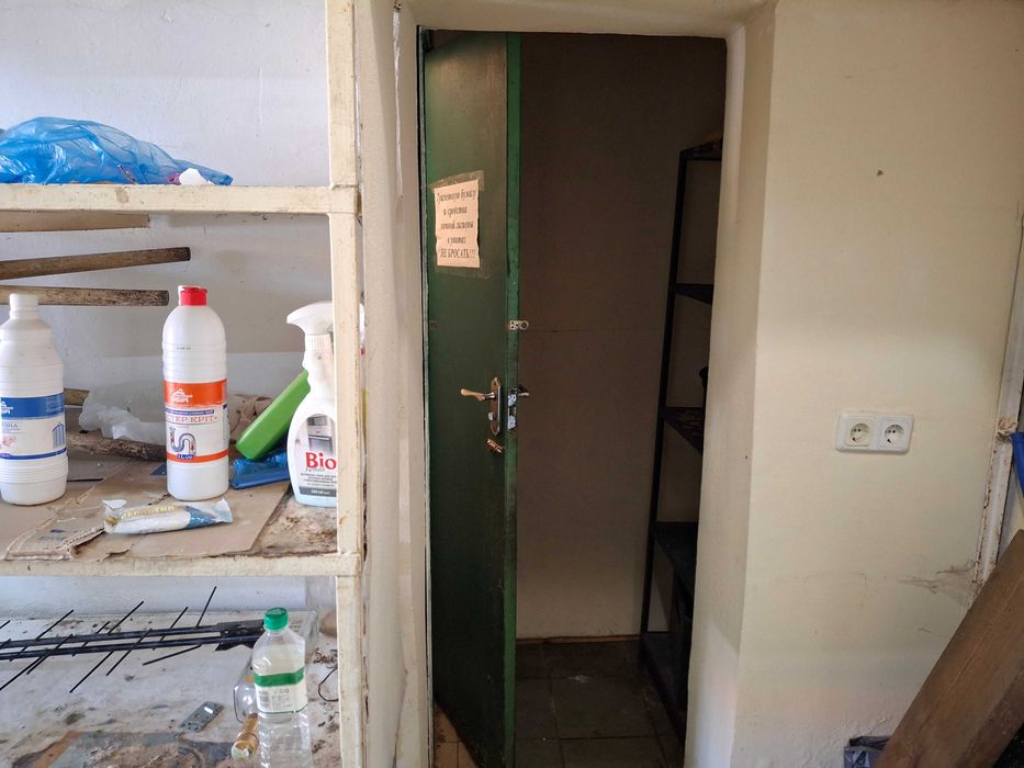 Аренда под кафе, магазин, круг 11 троллейбуса м. Вокзальная 8 мин.