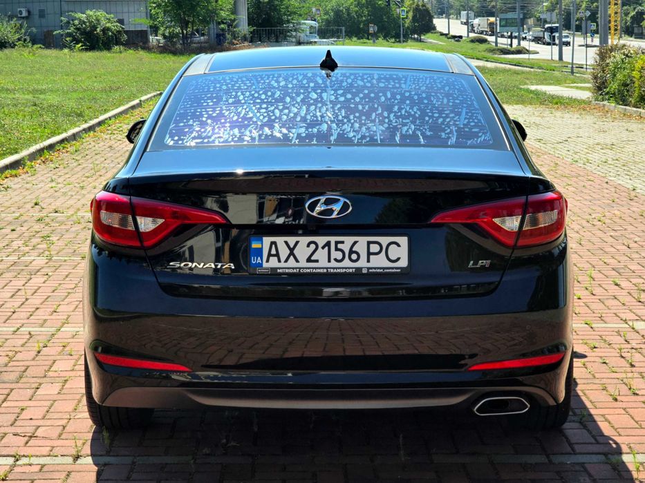 Hyundai Sonata 2015г.в. 2.0 газ, автомат