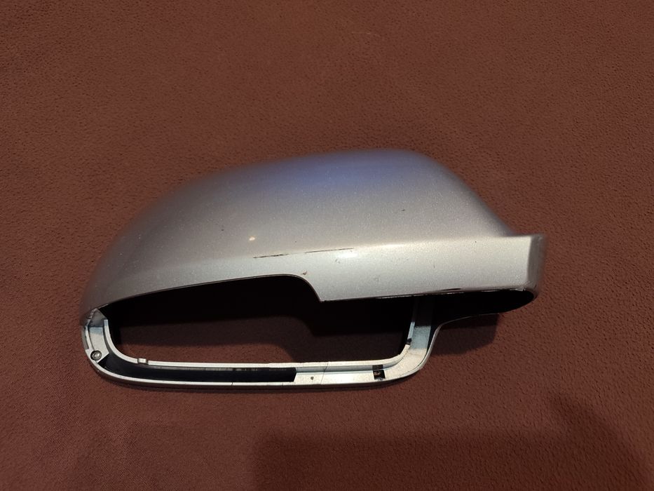 Накладка на праве дзеркало Skoda superb 2