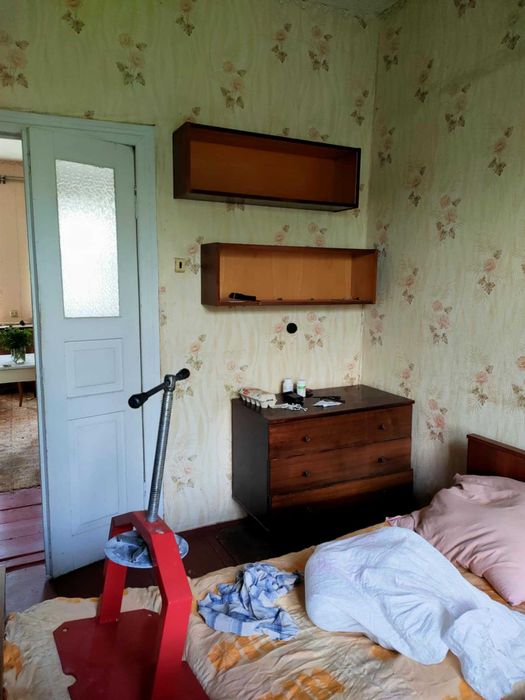 Продам 4 кімнатний будинок у місті Борзна Чернігівської області