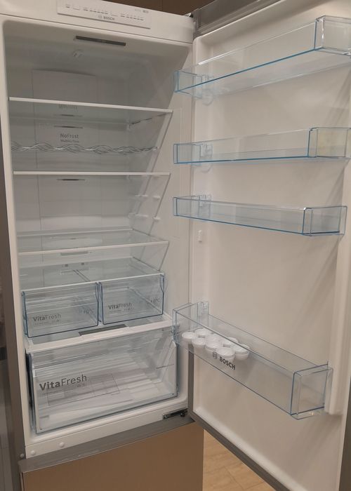Холодильник Bosch A++, 2025 год