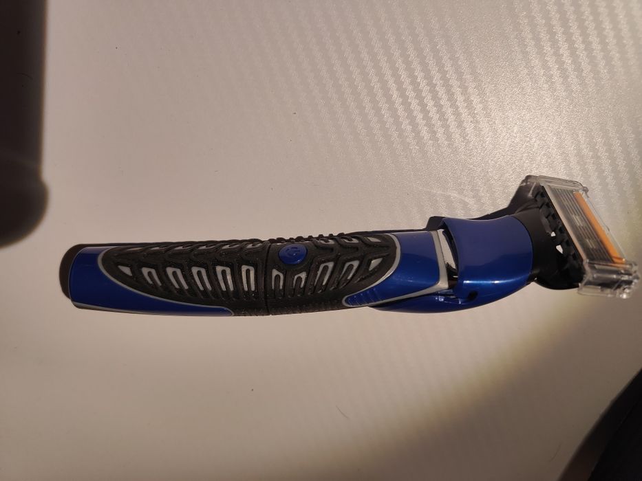 Elektryczna maszyna Gillette nowa