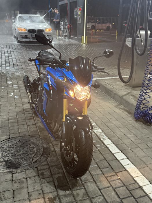 Suzuki gsx-s 750