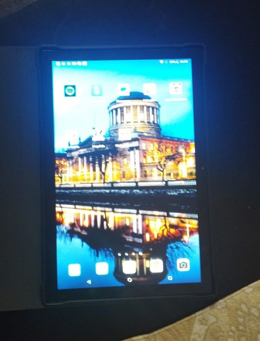 Tablet Smart em bom estado