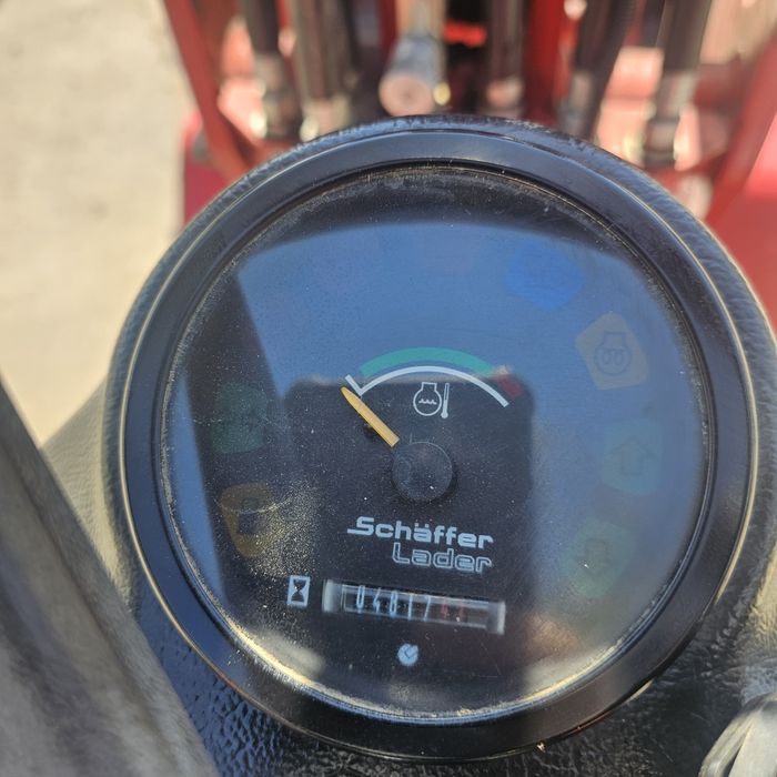 Miniładowarka schaffer 2028