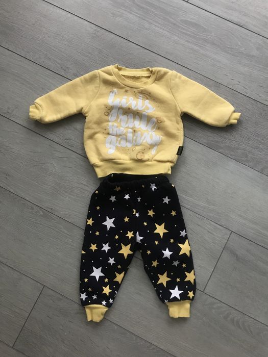 Костюм спортивний на дівчинку