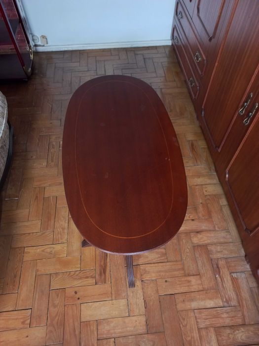 Vendo Mesa de Centro em Madeira