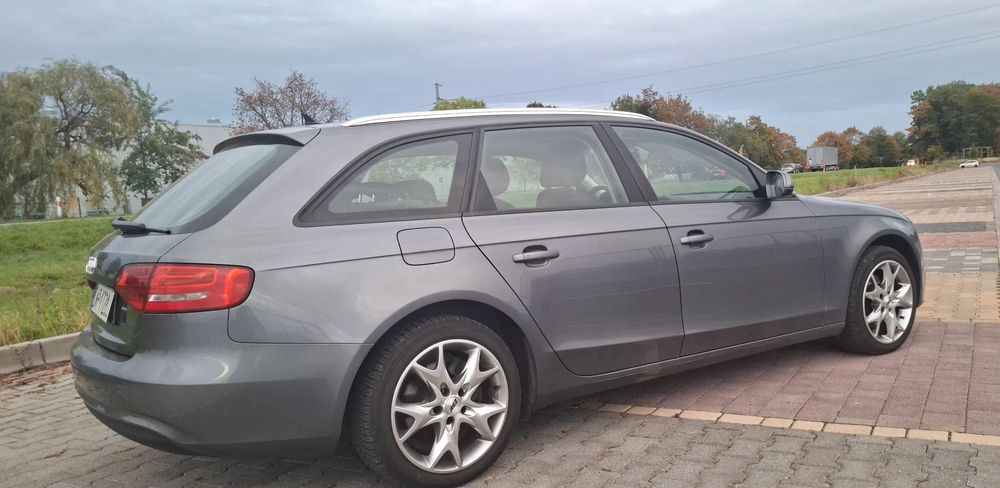 Audi A4 Avant AUDI A4 B8 2.0TDI quattro