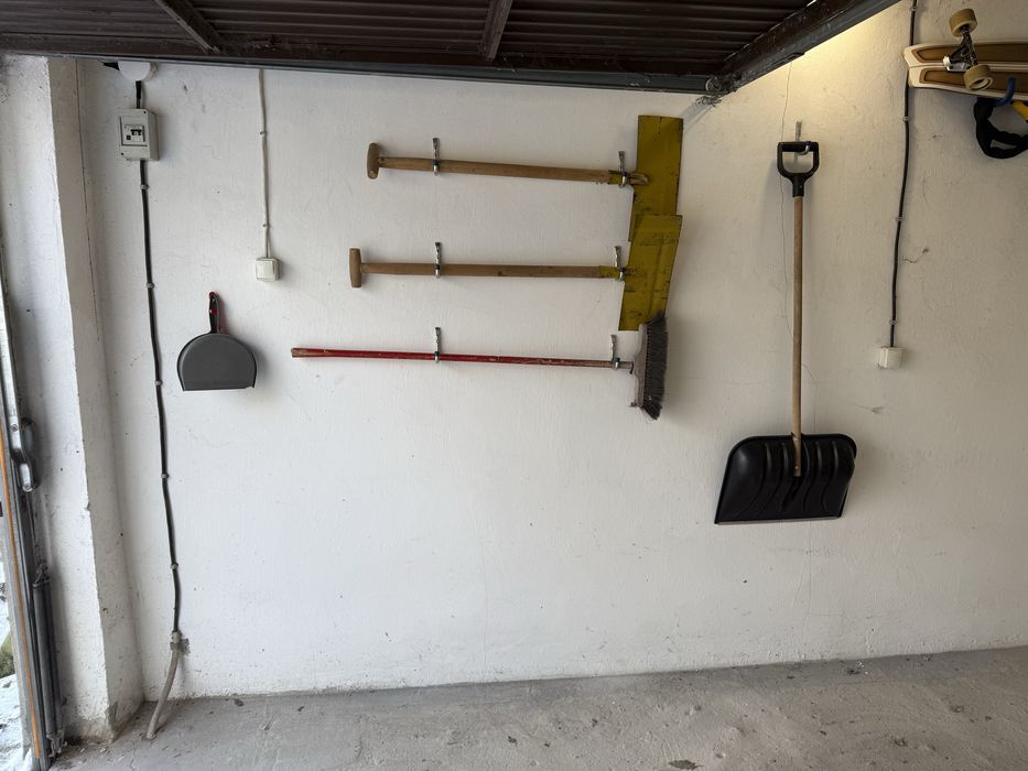 Rezerwacja:Sprzedam garaż BEZCZYNSZOWY z PRĄDEM, z KW Łódź Bałuty Doły