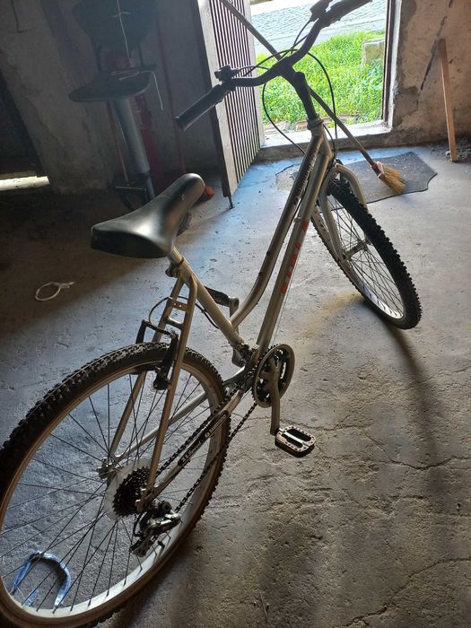 Bicicletas usadas em muito bom estado